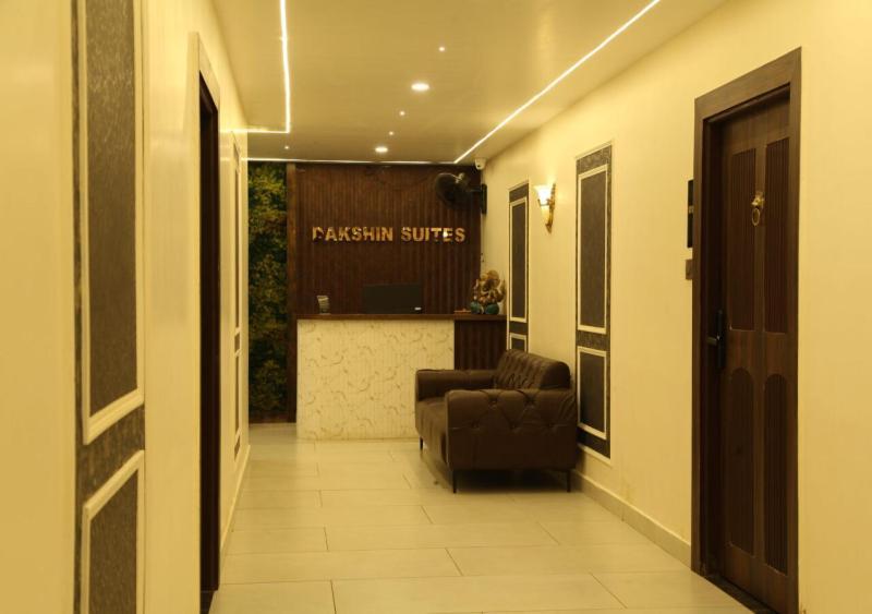 Dakshin Suites Srikakulam Exteriör bild